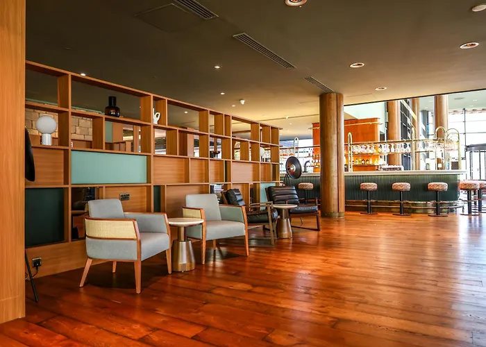 The Orchard Hotel & Restaurant