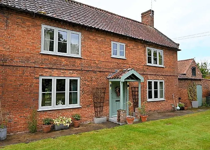 Leos Holiday Cottage